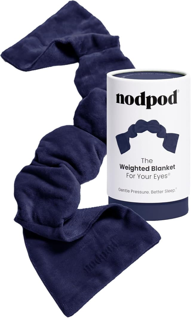 Detalle de nodpod Gentle Pressure Sleep Mask (Blush Pink) — patented light-blocking + gentle pressure design