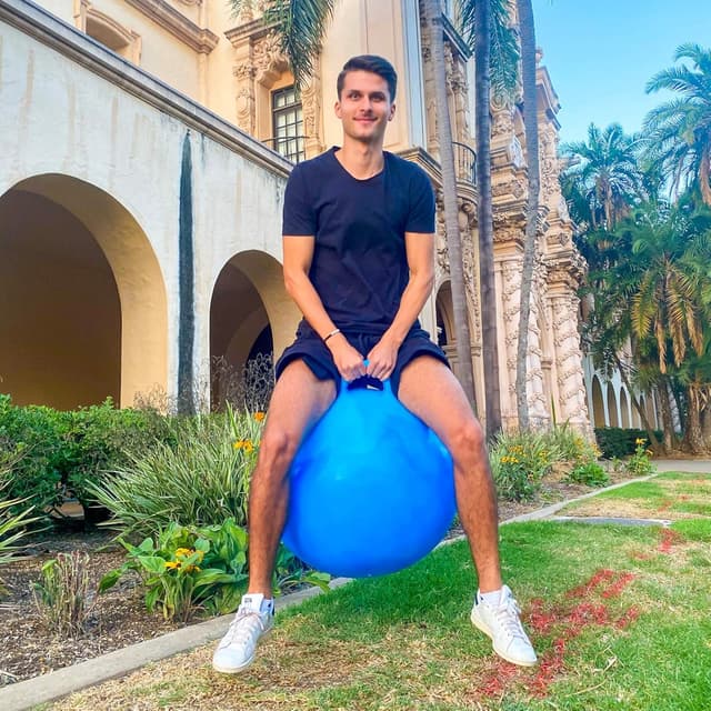 Thumbnail 3 de Space Hopper 28in Blue Cloud