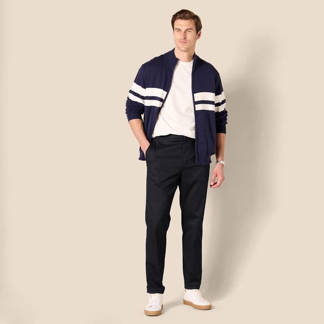 Detalle 2 de Amazon Essentials Men’s Wrinkle-Resistant Stretch Slim-Fit Chino Pants (Flat-Front, No Pleats)