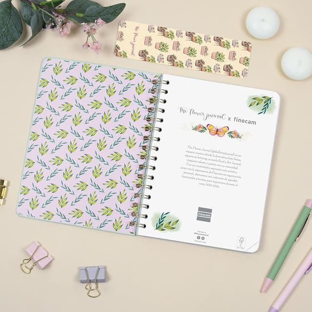 Detalle de Finocam Agenda The Flower Journal 1 día página 2025-2026 Verde