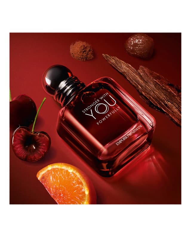 Detalle 2 de Giorgio Armani Eau de Parfum Powerfully 100 ml 💫