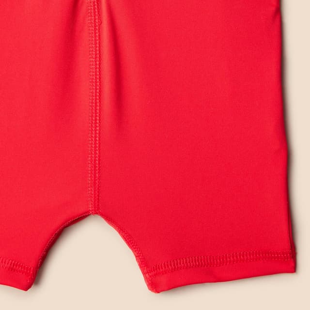 Detalle de Amazon Essentials rashguard unisex a maniche lunghe per bambini e ragazzi