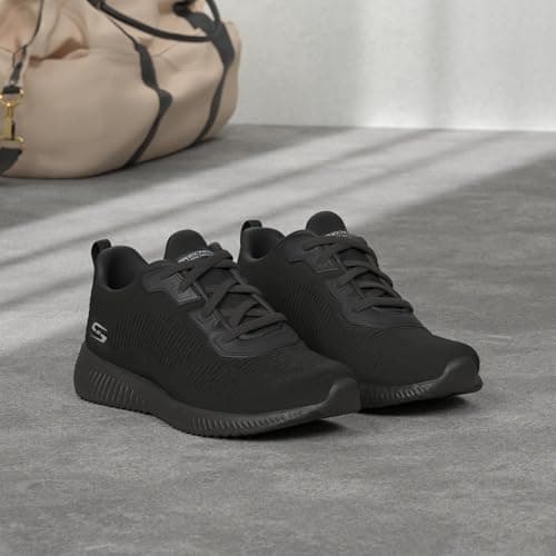 Detalle de Skechers Bobs Squad Tough Talk para mujer (Black) con knit y suela de caucho