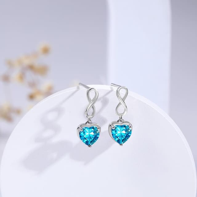 Detalle 1 de Qings Birthstone Infinity Stud Earrings