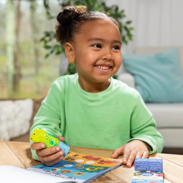 Thumbnail 6 de Melissa & Doug Sticker WOW! Sea Turtle Bundle – 24-Page Activity Pad, Sticker Stamper & 500 Ocean Stickers