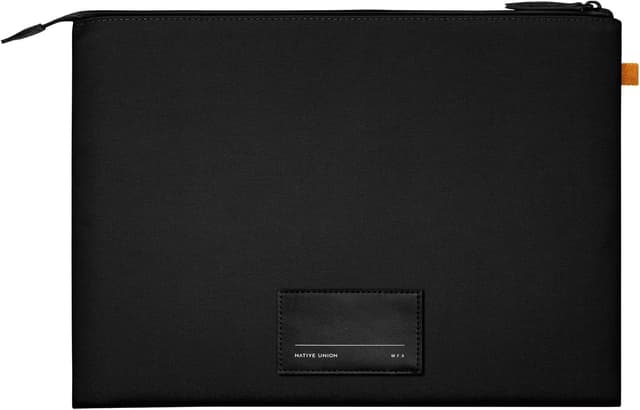 Detalle de Native Union W.F.A MacBook Sleeve 16" – minimalist slim sleeve with 360-degree protection (recycled materials) – Black
