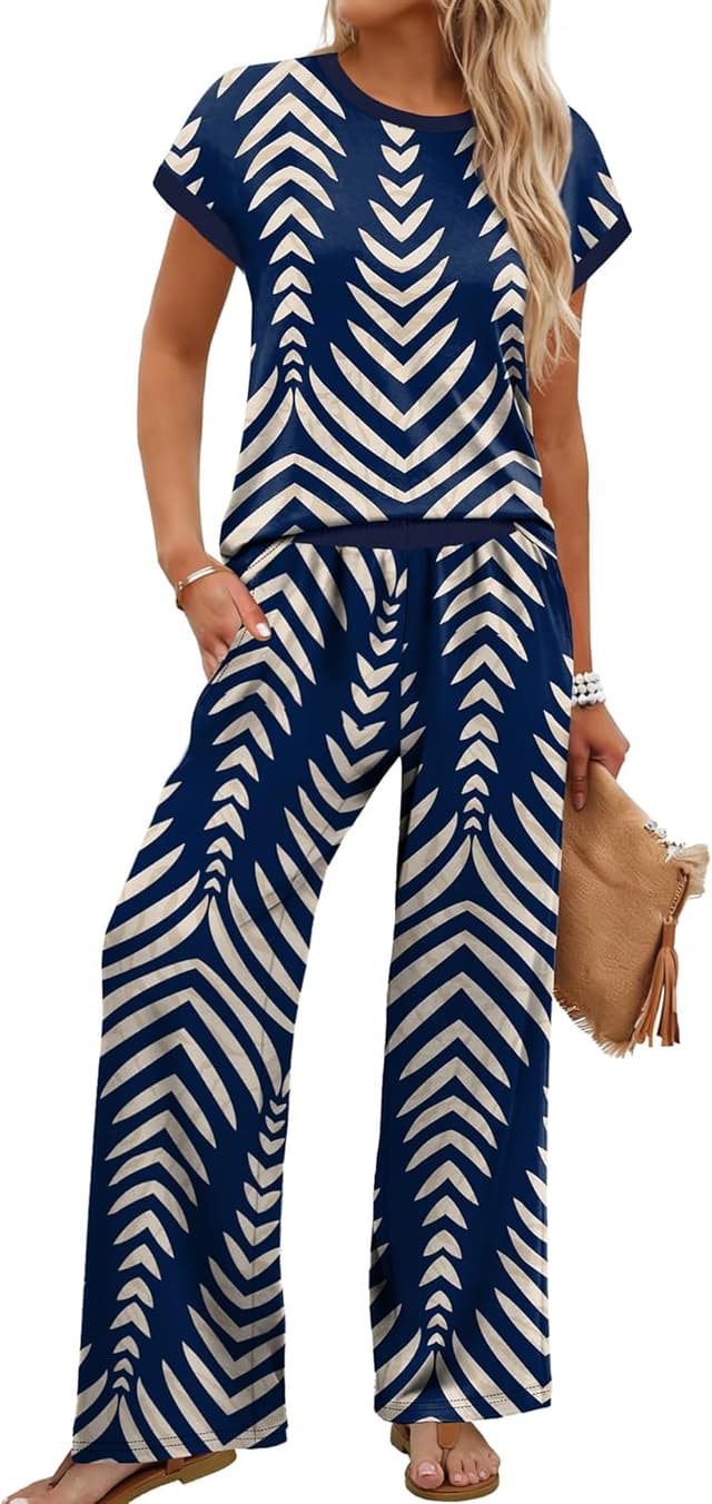 Detalle 2 de WIHOLL two-piece lounge set for wide-leg comfort