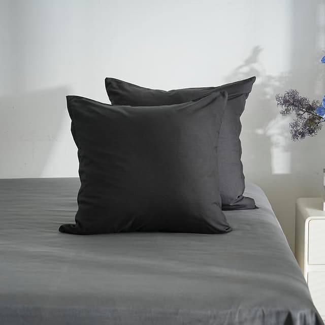 Detalle de Lot de 2 taies d’oreiller AYSW 18 Couleurs en microfibre brossée 65x65 cm noir, fermeture éclair