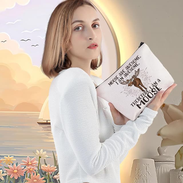 Detalle de LEVLO Moose Cosmetic Makeup Bag (Zipper Pouch) in Cotton Canvas Lona