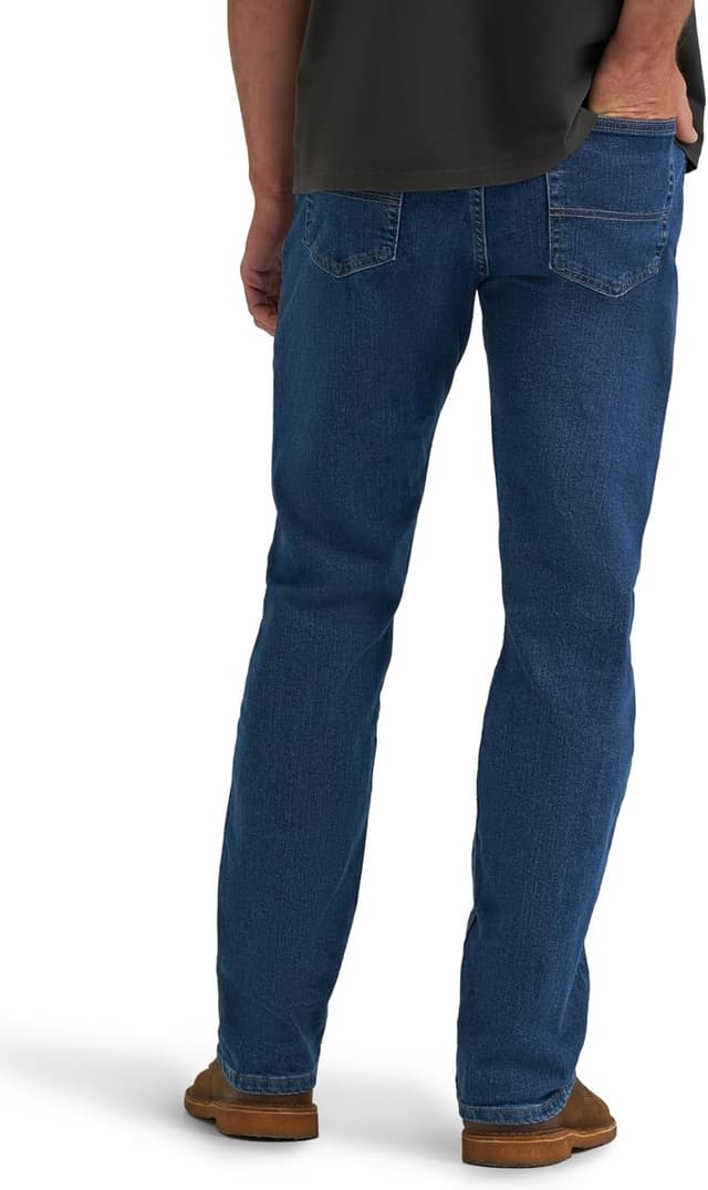 Detalle de Wrangler Authentics Big & Tall Classic Comfort-Waist Jeans for men
