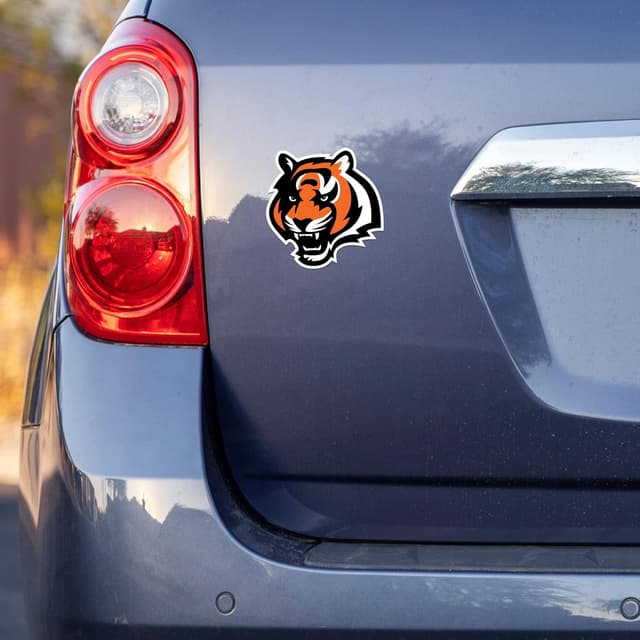 Detalle 2 de Rico Industries NFL Retro 4x4 Decal (unisex-adult) — team logo vinyl sticker