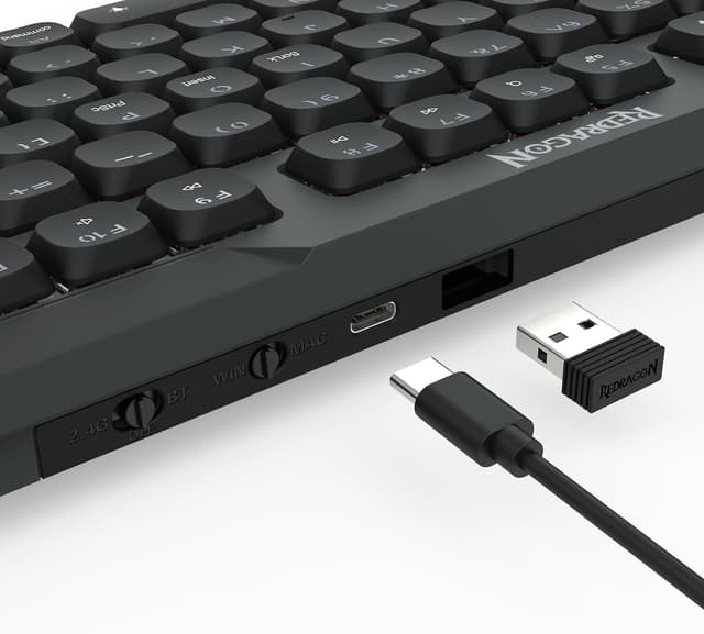 Detalle de Redragon K706 PRO 75% Wireless Gasket RGB Gaming Keyboard (82 keys) with low-profile linear red switches