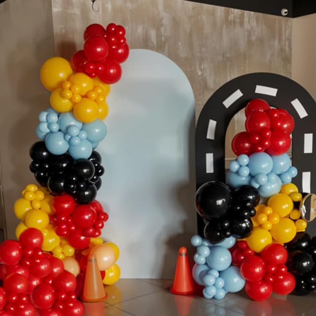 Detalle de Race Car Balloons (50 pcs) 12-inch latex balloons for race car party décor