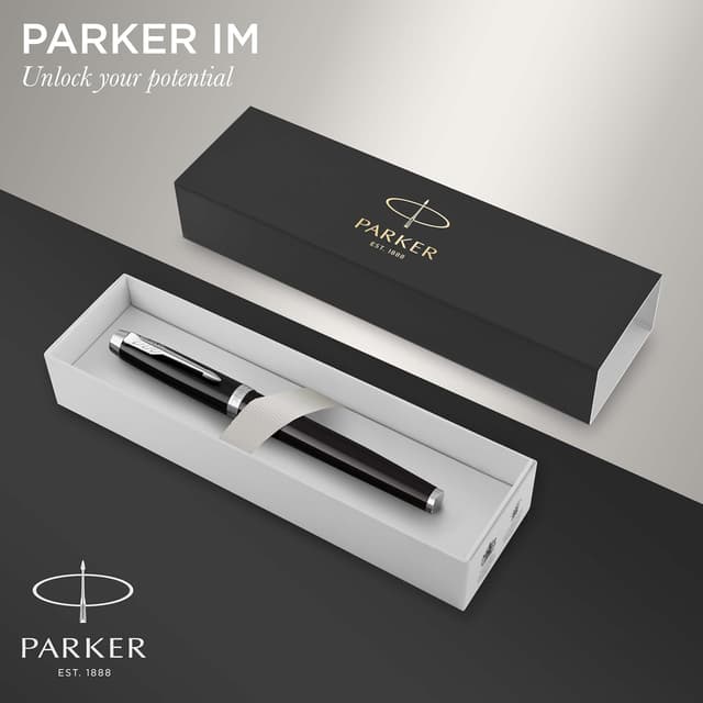 Detalle de Parker IM Penna Roller con punta Fine e inchiostro nero (Black Lacquer Chrome Trim)