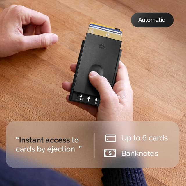 Detalle 2 de ÖGON -DESIGNS- Automatic Aluminium Card Holder (RFID protection) – slim 1 to 6 card slider