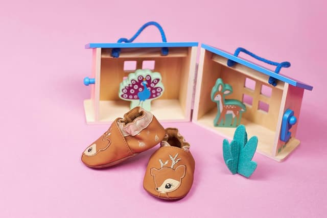 Detalle 2 de Robeez Faonfaon chausson fille