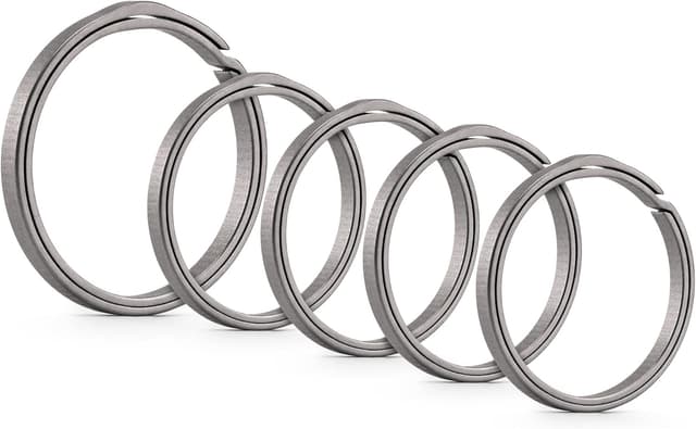 Detalle de KeyUnity Flat titanium key rings with quick release for key carabiners (Ti-6Al-4V)