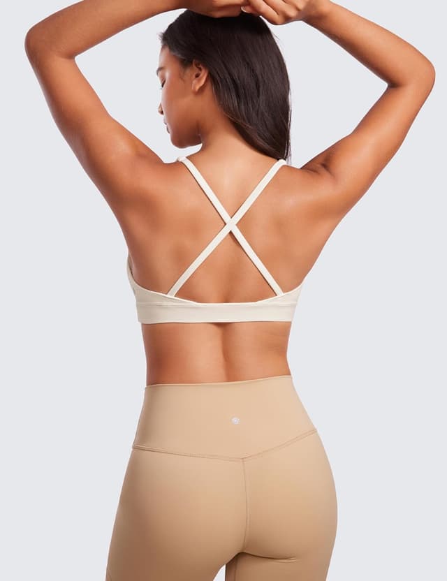 Detalle 2 de CRZ YOGA Butterluxe – Brassière sport col en V profond rembourrée, bretelles spaghetti (Butterluxe Profond Col en V Sport Bras)