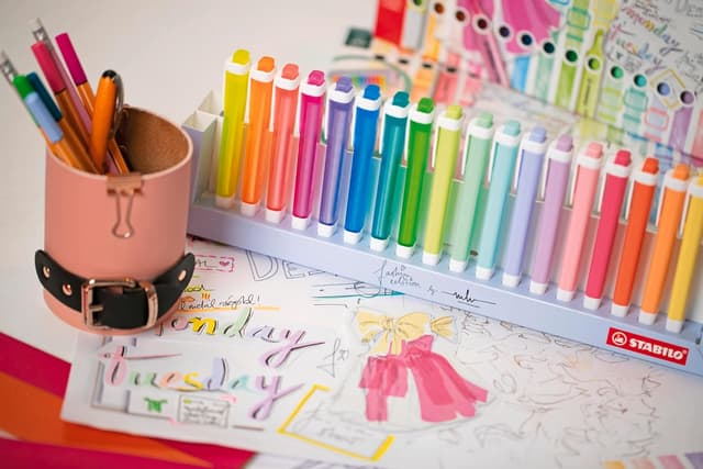 Thumbnail 5 de STABILO swing cool Desk set Marina Hoermanseder 18 colores 🖊