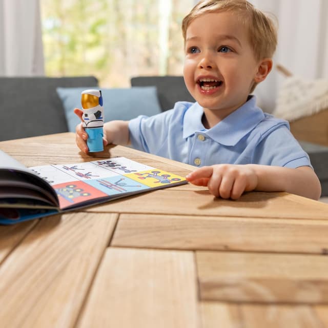 Detalle de Melissa & Doug Sticker WOW! 24-Page Activity Pad and Sticker Stamper (Astronaut Atlas) with 300 Stickers