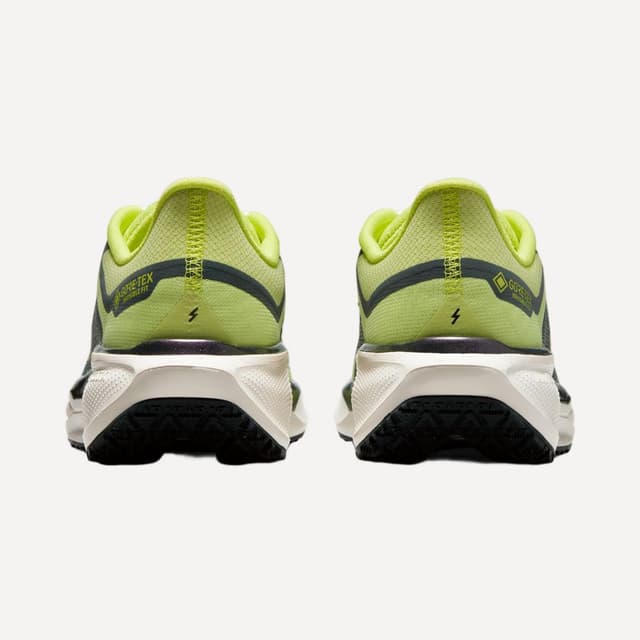 Detalle 2 de Nike Pegasus Premium para mujer 2024