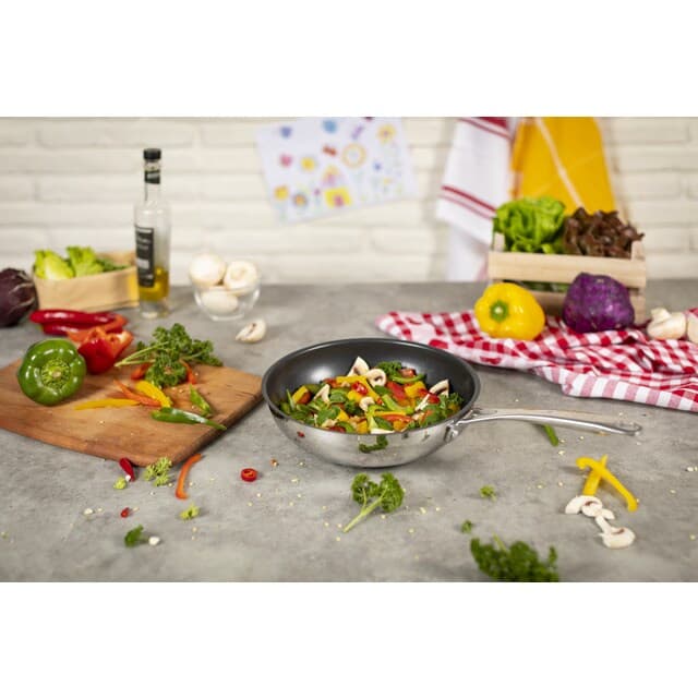 Detalle 2 de Kuhn Rikon Wok Allround — sartén versátil 28 cm