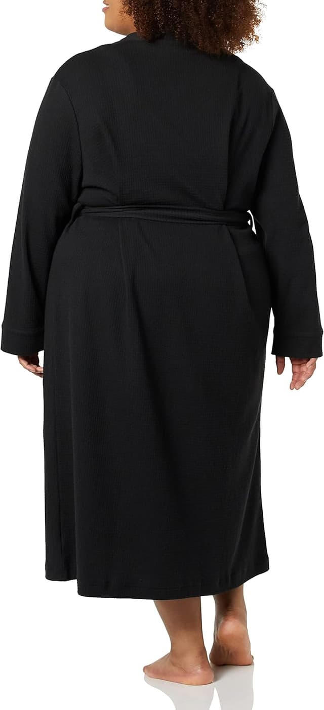 Detalle 2 de Peignoir long en tissu nid d’abeille léger Amazon Essentials pour femme (grandes tailles)