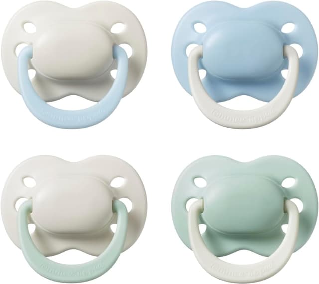 Detalle de Tommee Tippee Newborn Soother (0–2 Months) Orthodontic Dummy – 4 Pack, BPA-Free