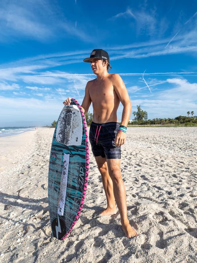 Detalle 2 de maamgic Mens 5 Inch Stretch Swim Shorts