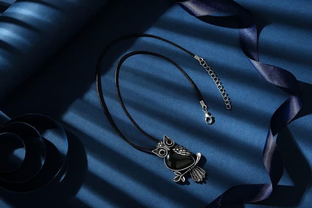 Thumbnail 2 de XIANNVXI Crystal Necklace 19.6in