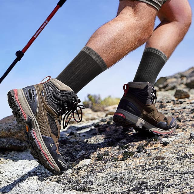 Detalle de SockWaddles cushioned sport crew socks (5 pairs) – anti-blister, wicking, breathable comfort