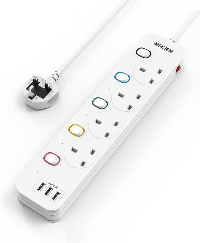Detalle de Mscien 5m Extension Lead with USB Slots – 4-way socket strip with individual switches and 3 USB ports