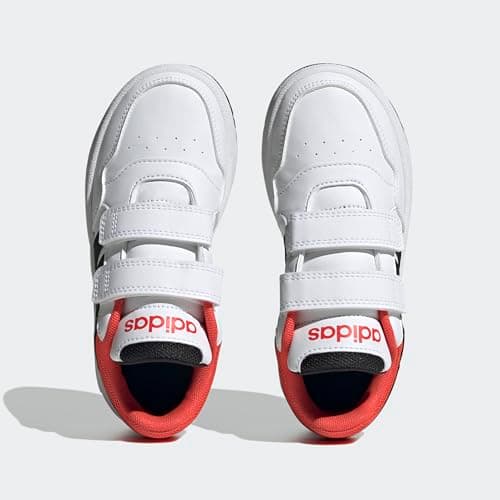 Detalle de adidas Hoops Lifestyle 31 EU zapatos