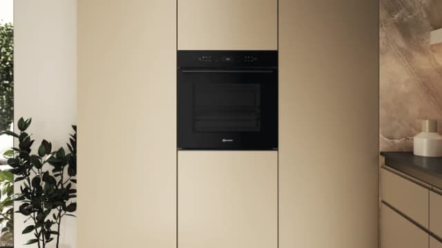 Thumbnail 7 de Bauknecht BBI78HT1SK Einbau-Backofen mit Airfry & Hydrolyse-Reinigung