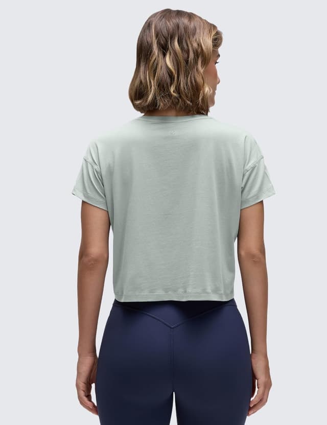 Detalle 2 de CRZ YOGA crop top en coton Pima pour femme — coupe décontractée, manches courtes