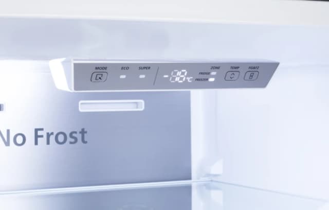 Detalle 2 de Wisberg WBKVC200ANFZ Kühlgefrierkombination 377 L