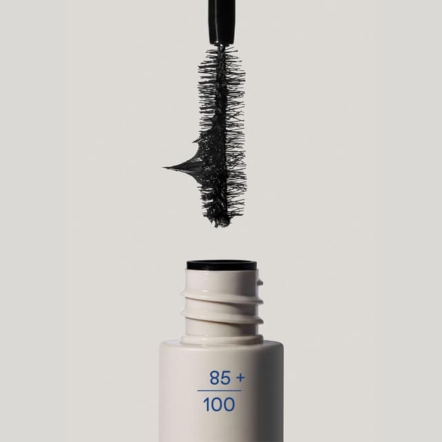 Detalle 2 de KORRES Drama Volume Mascara Black 01, 10 ml