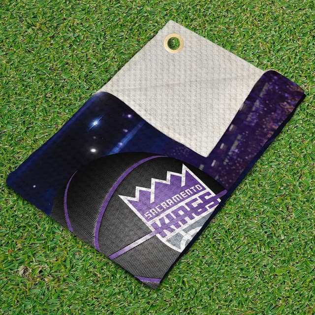 Detalle de Northwest NBA Golf Towel (16x25 in) – Official Licensed Microfiber Waffle Fabric Club Cleaning Accessory
