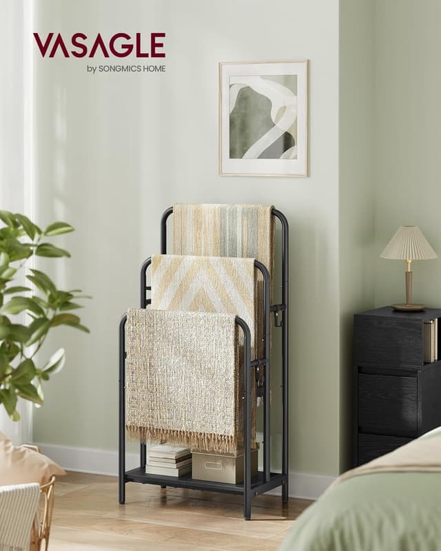 Detalle 2 de VASAGLE LLS009B01 Porte-serviettes sur pied avec 3 barres et étagère de rangement pour salle de bain