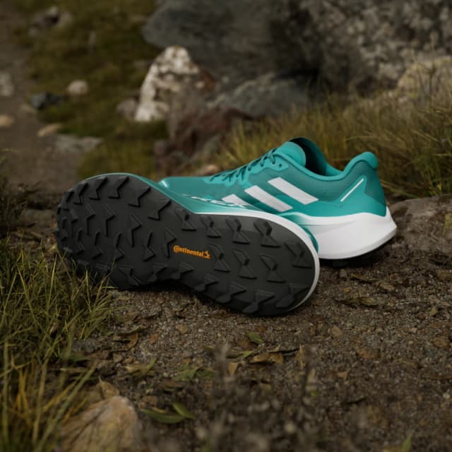 Detalle de adidas Terrex Agravic 3 Trail Running en verde