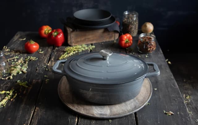 Thumbnail 3 de Elo Gusseiserner Bräter Oval 33 cm Basaltgrau 🍲