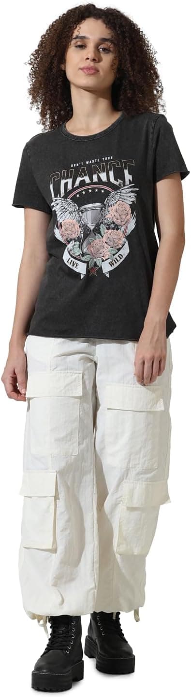 Detalle de ONLY maglietta stampata a manica corta da donna con girocollo ONLLUCY