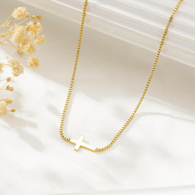 Detalle de TINGN Kreuzkette Damen goldfarben, 14K vergoldet mit Kreuz-Anhänger – Choker-Halskette