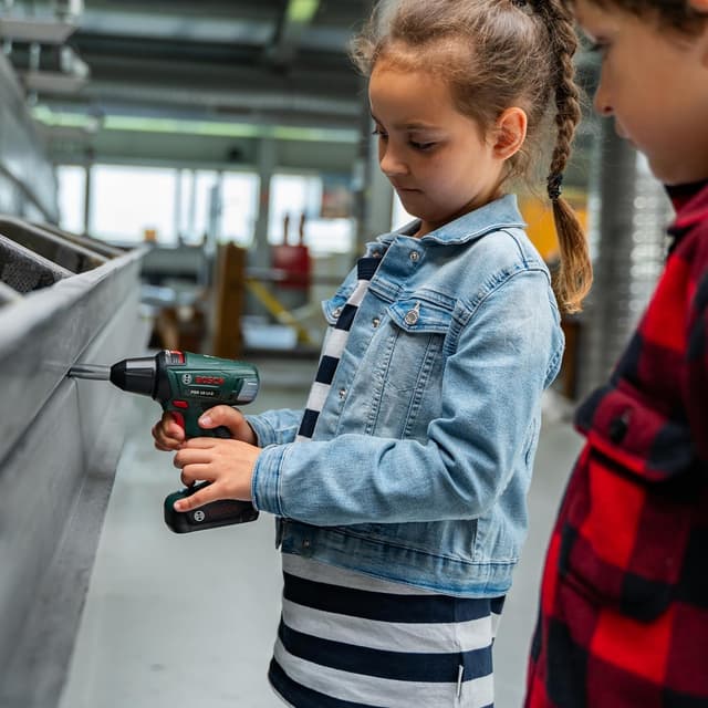 Detalle 2 de Theo Klein avvitatore a batteria Bosch 3 anni