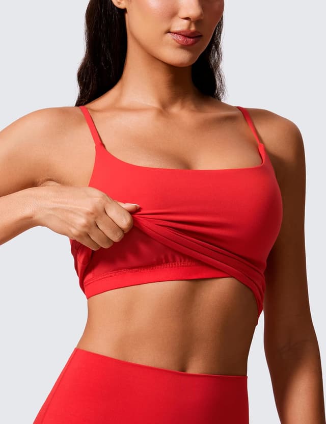 Detalle de CRZ YOGA Butterlift Women’s Scoop Neck Longline Sports Bra with Adjustable U-Back Straps