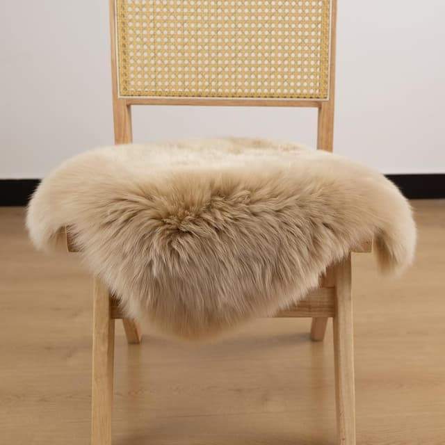 Detalle 2 de LLB Sheepskin Chair Cushion 18x18 Inch Non-Slip Back Genuine Fur Seat Pad (Tan)