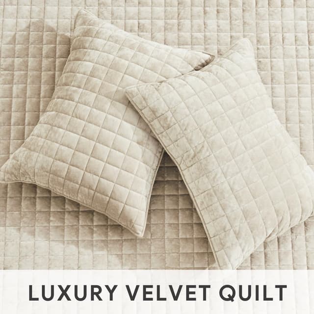 Detalle de RECYCO Luxury Velvet Quilt Set (California King) Oversized Bedspread with 2 Shams, Beige