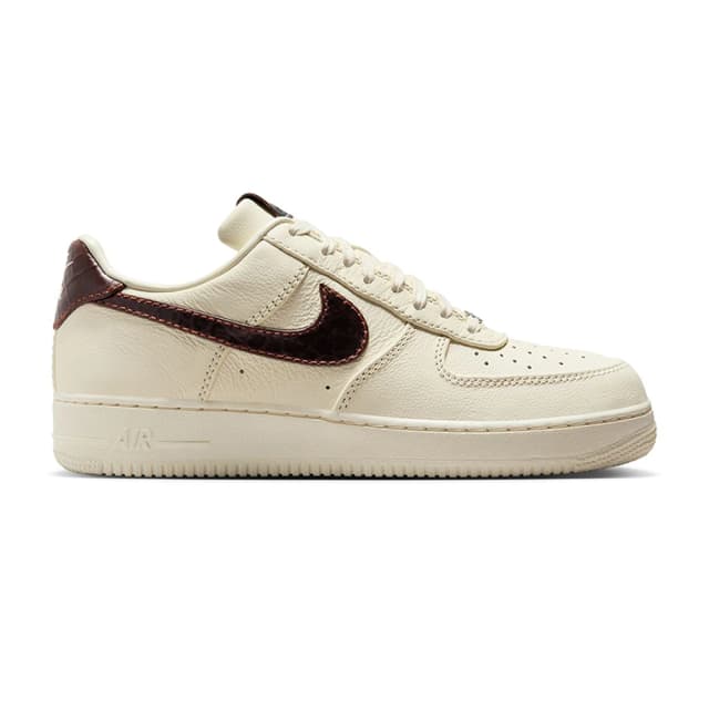 Imagen de Nike AIR FORCE 1 '07 zapatillas casual en OfertitasTOP
