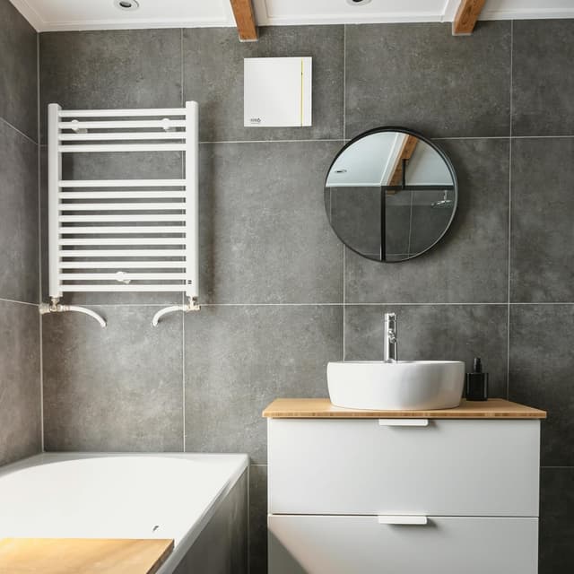 Detalle de AIR 6 Cloud-100HT bathroom extractor fan with adjustable humidity sensor & timer (100mm ducting, IP45)