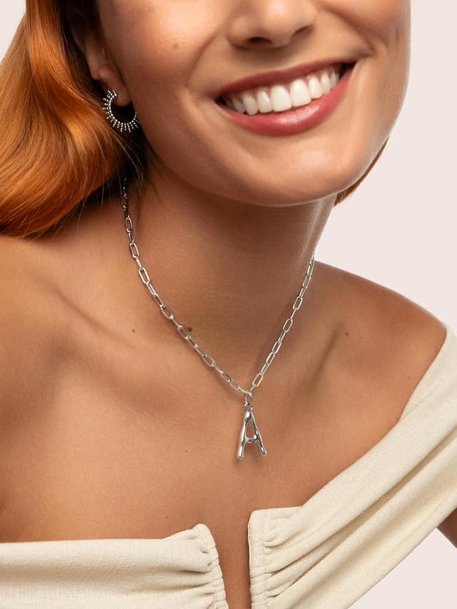 Thumbnail 4 de SINGULARU Charm Letter XL pendente iniziale 2,5 cm